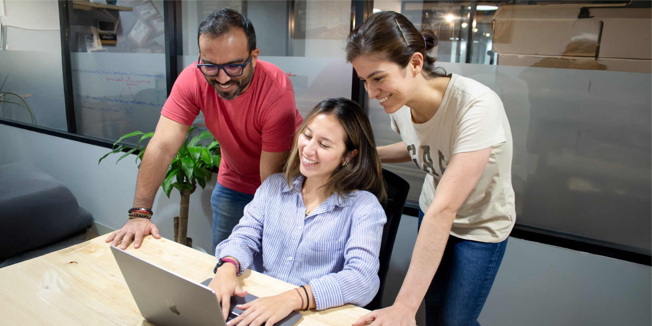 Colombian Business Etiquette: A Guide to Work Culture